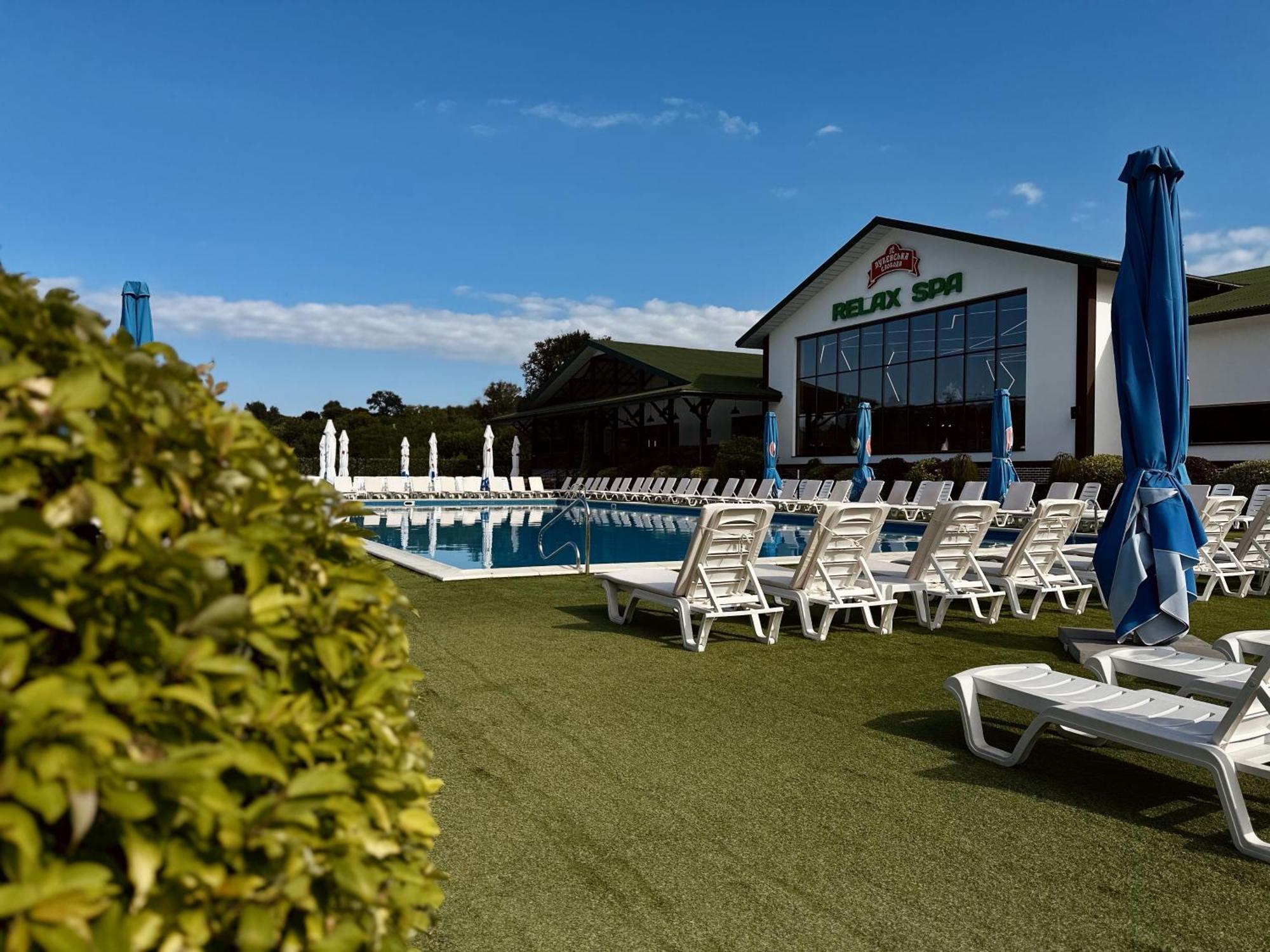 Hotel Lubenska Sloboda Olshanka Экстерьер фото